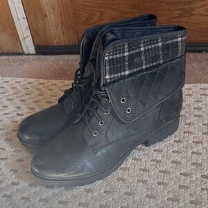 Black Quilted Lace-Up Boots with Plaid Cuff